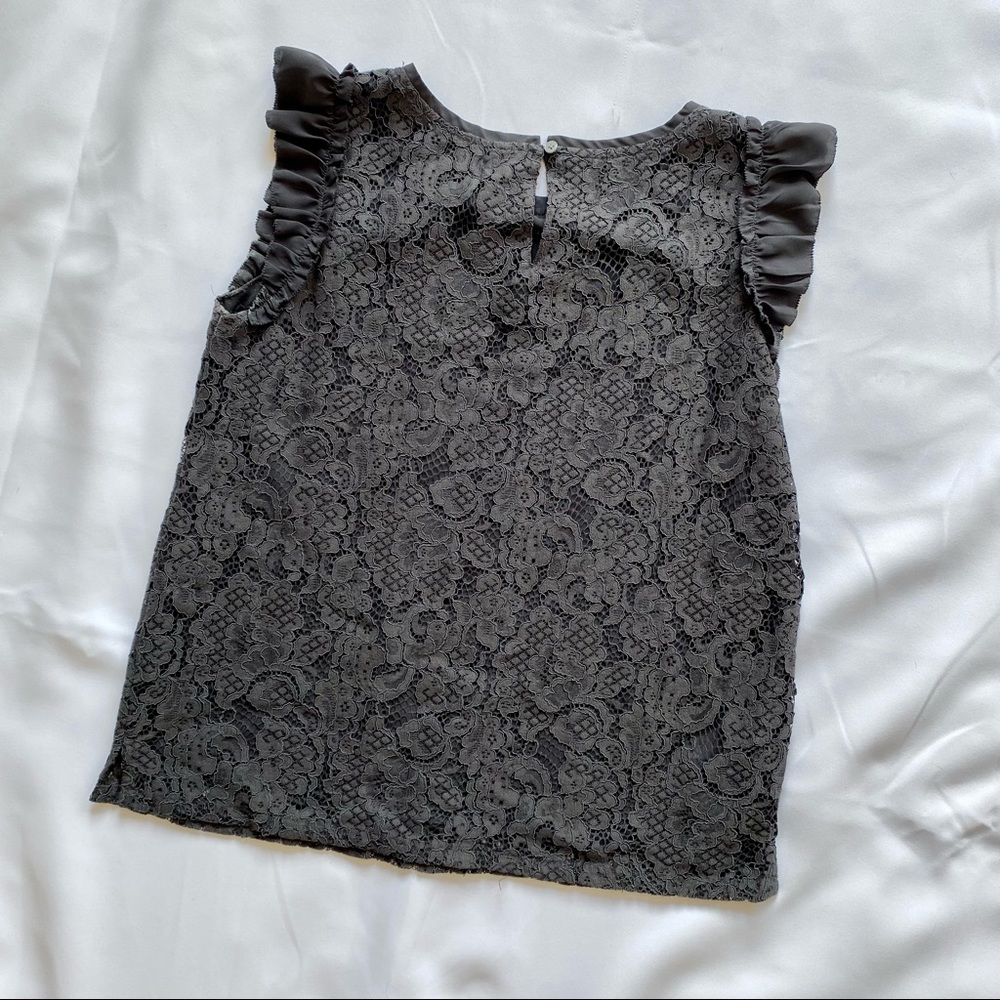 Loft Gray Floral Shell - Picture 2 of 4
